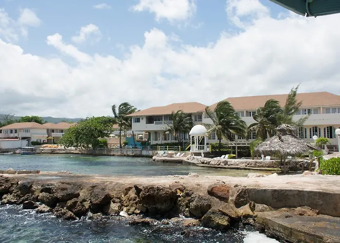 Club Ambiance (adults Only) Hotel Runaway Bay