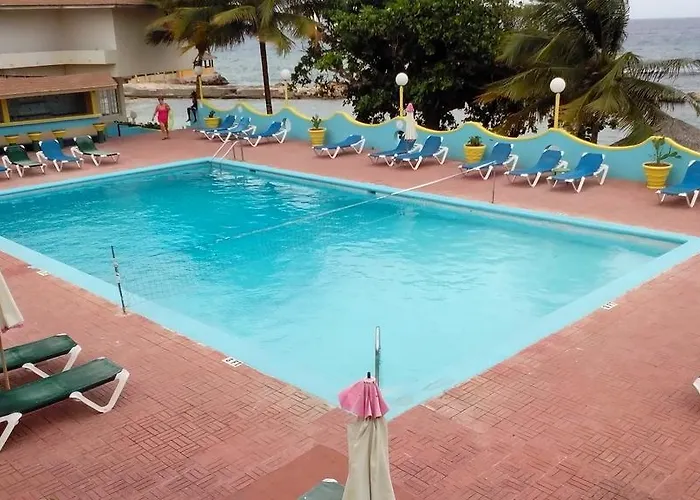 Hotel Club Ambiance (adults Only) 3*
