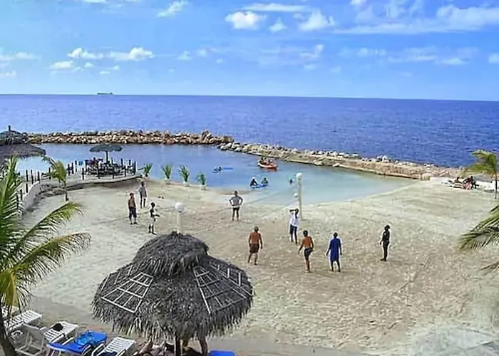 Hotel Club Ambiance (adults Only) Runaway Bay